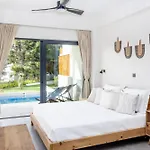 אתר נופש Elion Seaside 5*