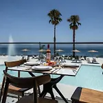 אתר נופש Elion Seaside ארטריה